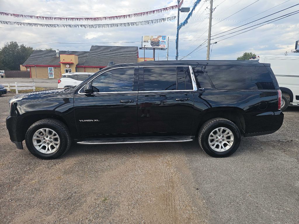 Photo 13 of this GMC YUKON XL