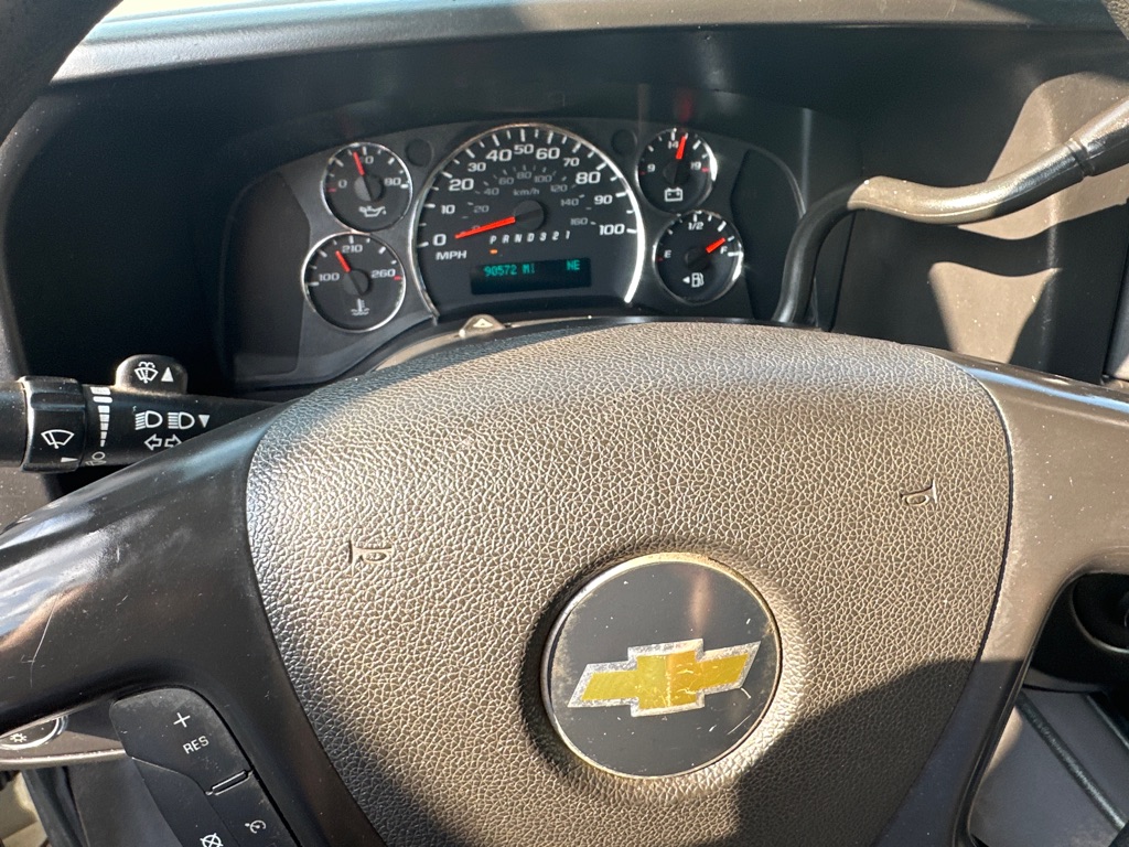Photo 46 of this CHEVROLET EXPRESS 1500AWD