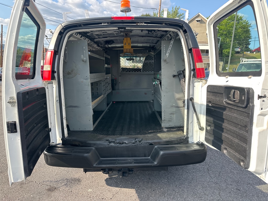 Photo 33 of this CHEVROLET EXPRESS 1500AWD