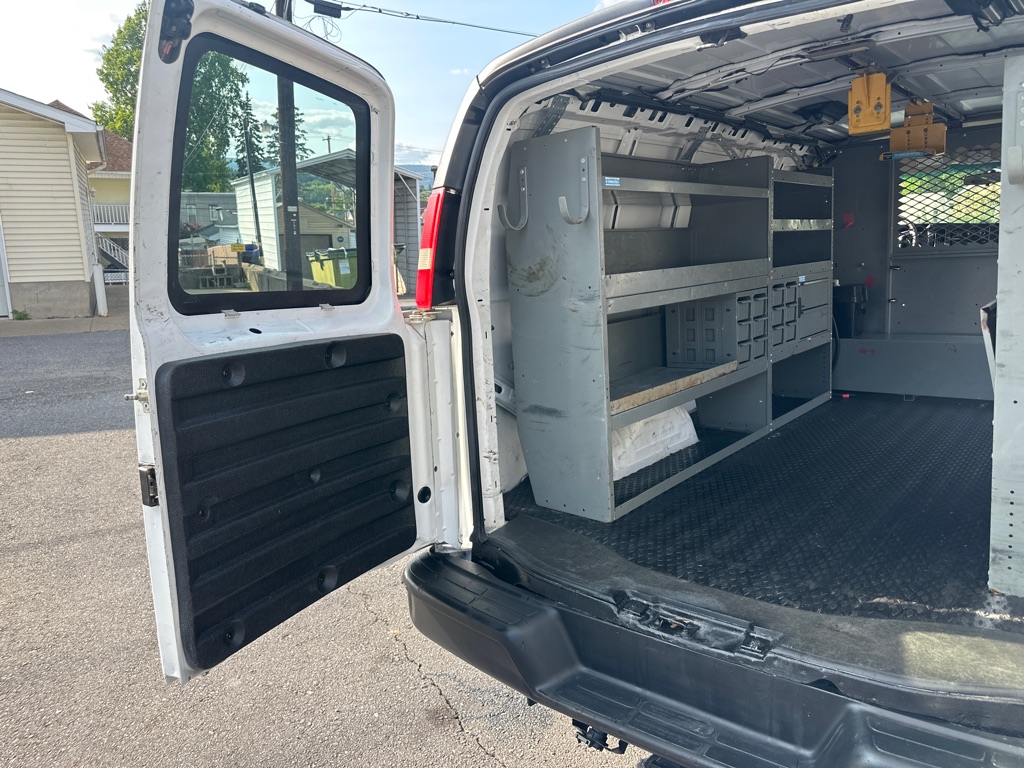 Photo 36 of this CHEVROLET EXPRESS 1500AWD