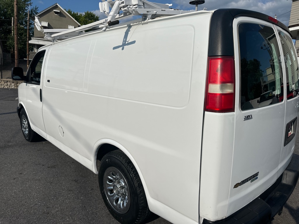 Photo 60 of this CHEVROLET EXPRESS 1500AWD