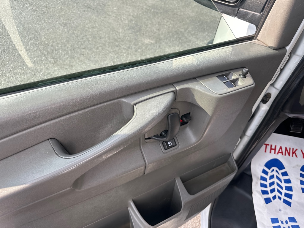 Photo 49 of this CHEVROLET EXPRESS 1500AWD