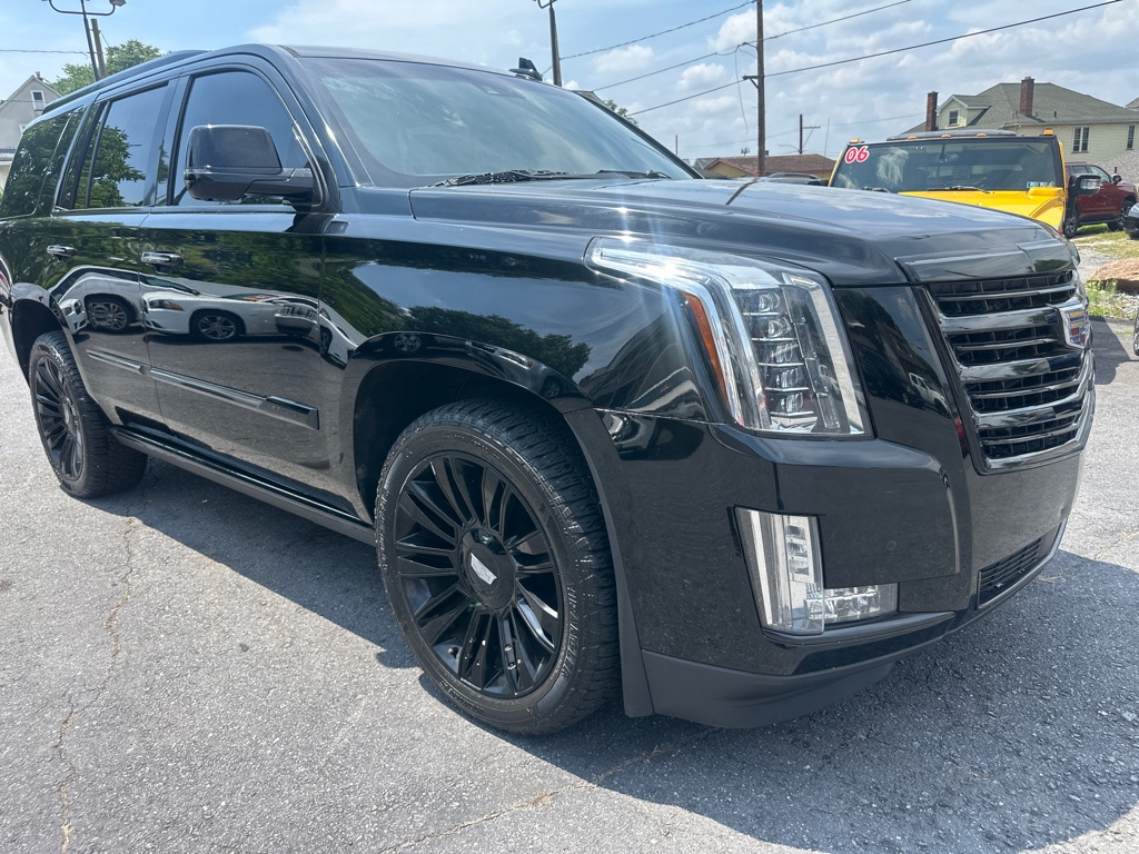 Photo 10 of this CADILLAC ESCALADE