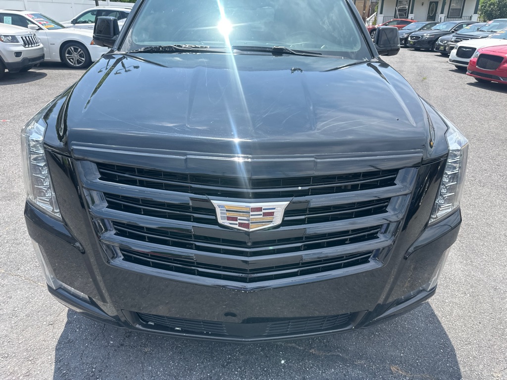 Photo 12 of this CADILLAC ESCALADE