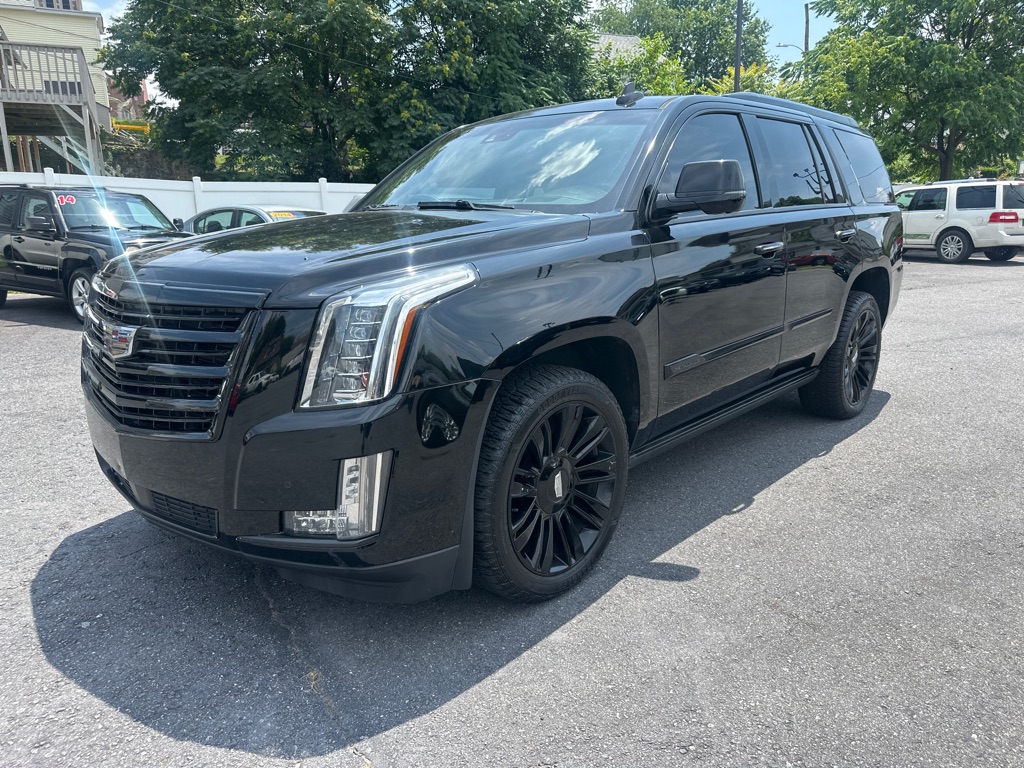 Photo 3 of this CADILLAC ESCALADE