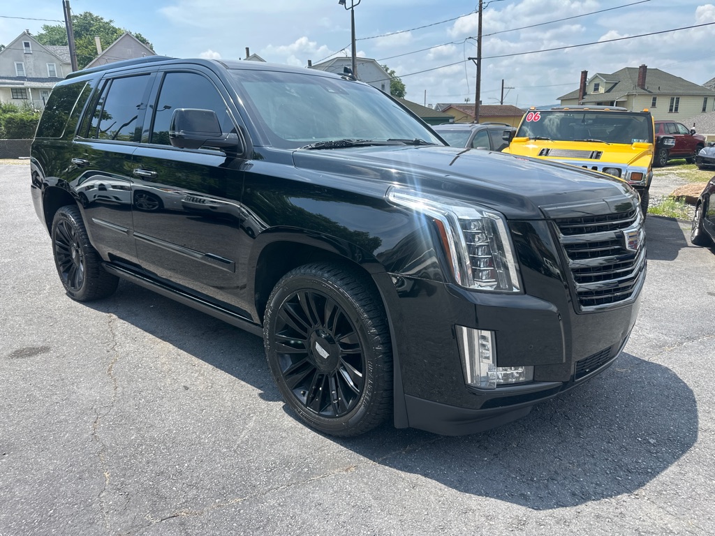 Photo 9 of this CADILLAC ESCALADE