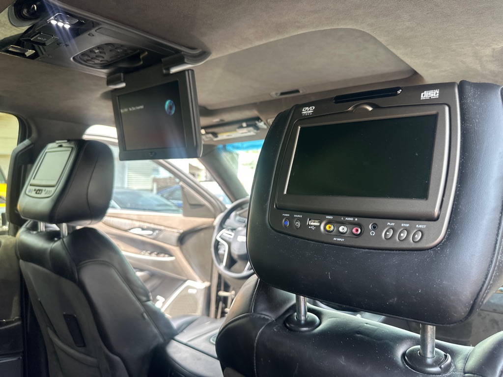 Photo 40 of this CADILLAC ESCALADE