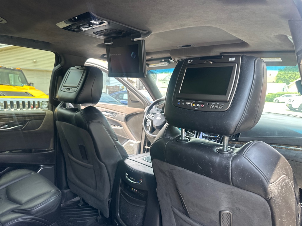 Photo 39 of this CADILLAC ESCALADE