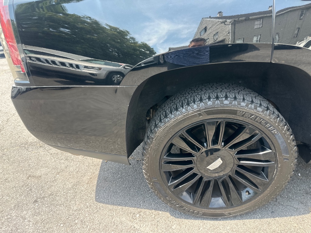 Photo 49 of this CADILLAC ESCALADE