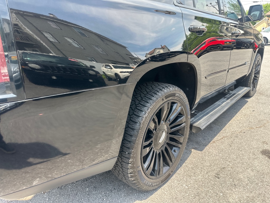 Photo 47 of this CADILLAC ESCALADE