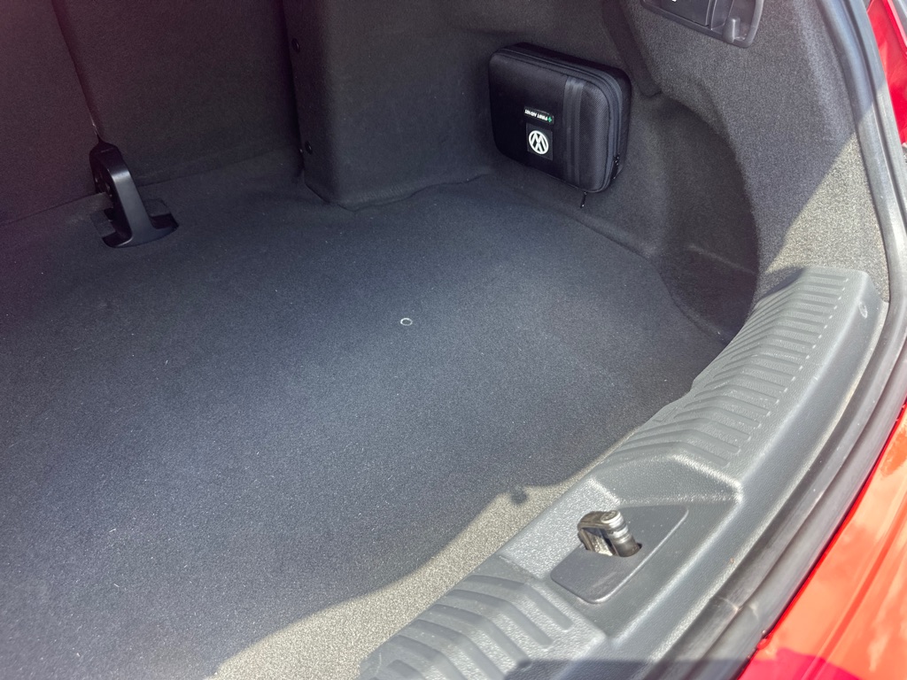 Photo 32 of this VOLKSWAGEN BEETLE CONV