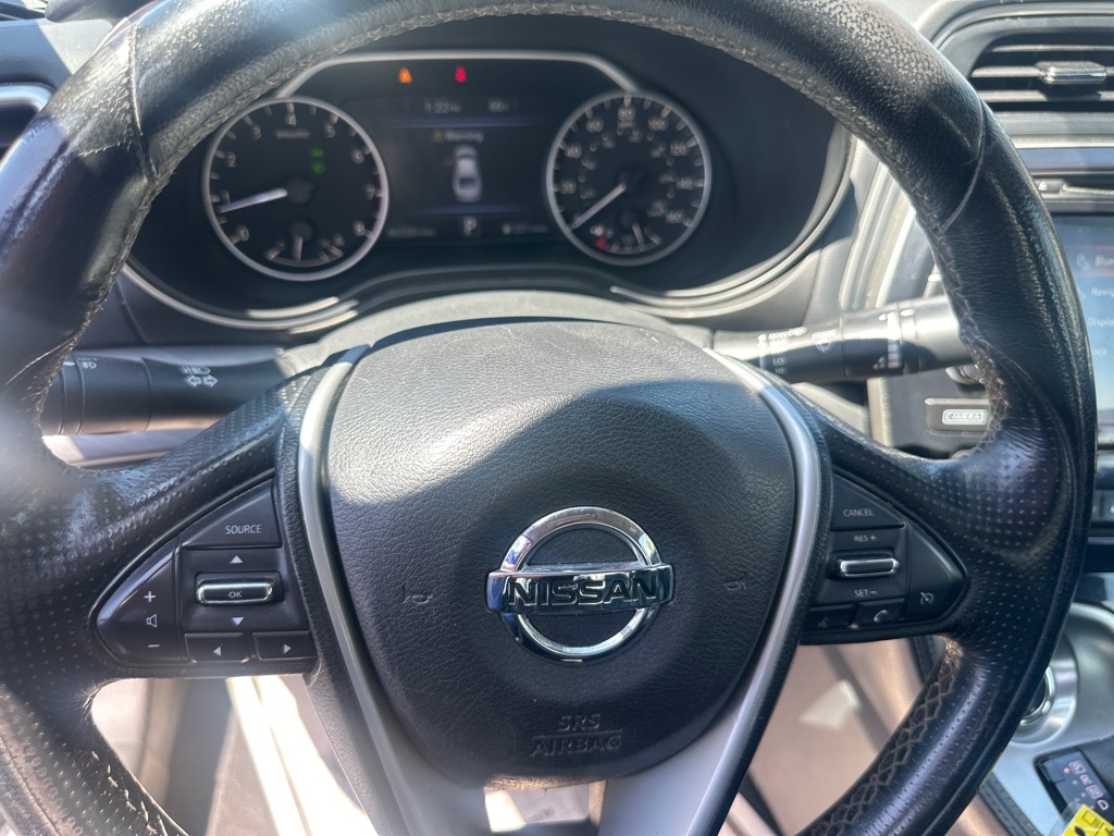 Photo 74 of this NISSAN MAXIMA SV