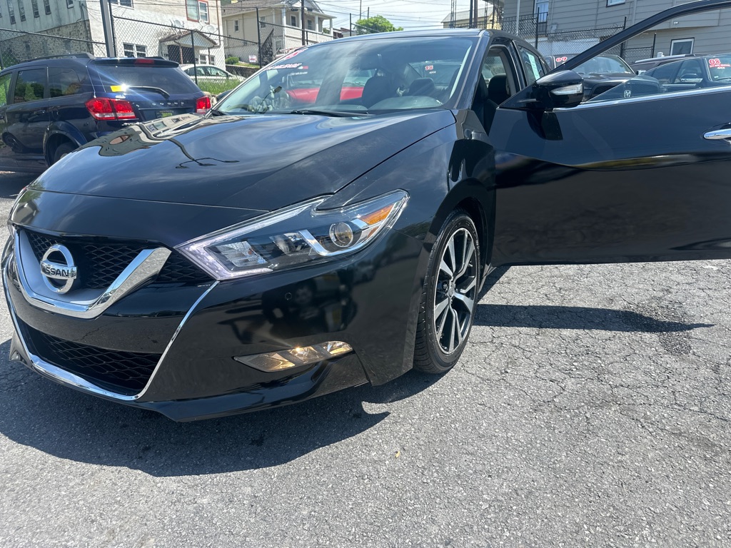 Photo 65 of this NISSAN MAXIMA SV