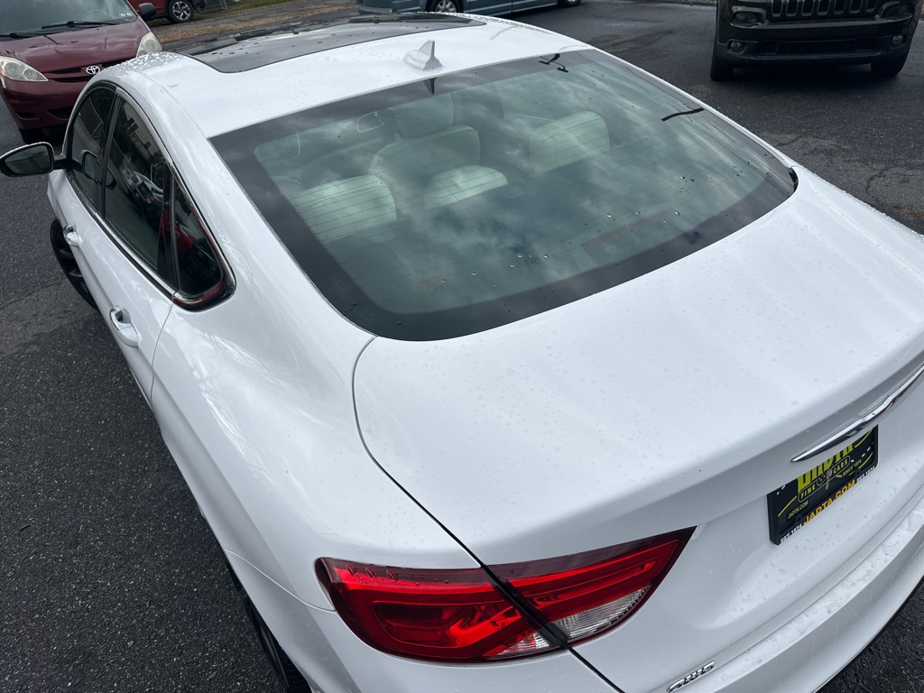Photo 37 of this CHRYSLER 200C  AWD