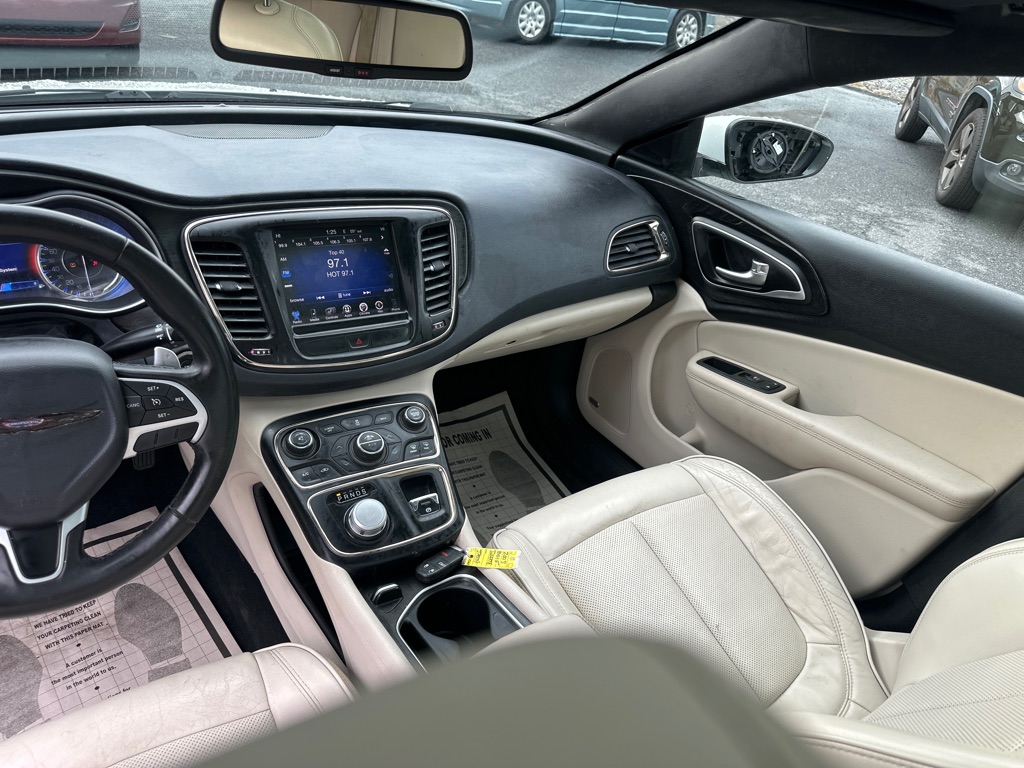 Photo 11 of this CHRYSLER 200C  AWD