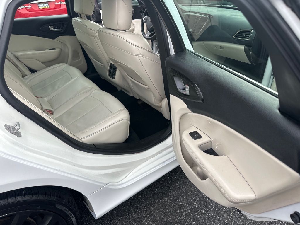 Photo 18 of this CHRYSLER 200C  AWD