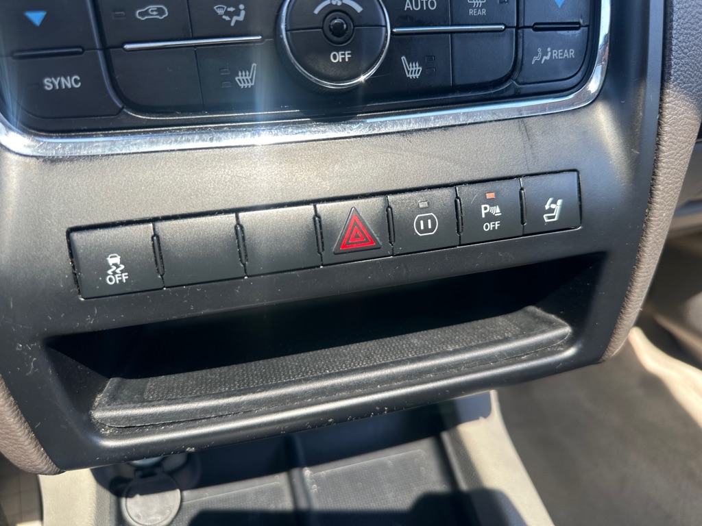 Photo 72 of this DODGE DURANGO