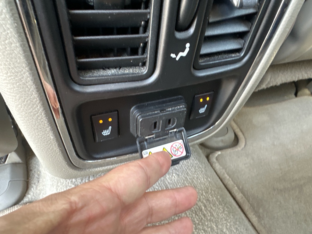 Photo 32 of this DODGE DURANGO