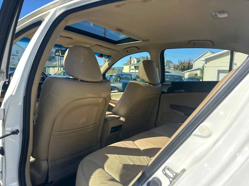 Photo 16 of this HONDA ACCORD EXL