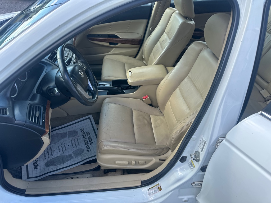 Photo 25 of this HONDA ACCORD EXL