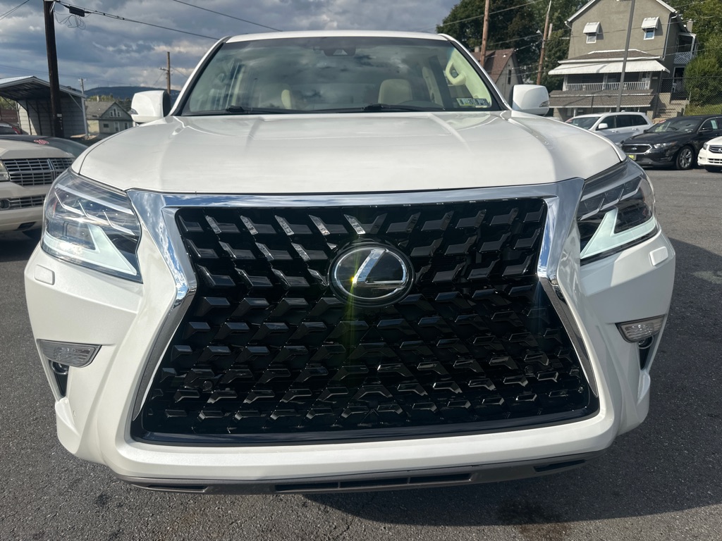Photo 2 of this LEXUS GX 460
