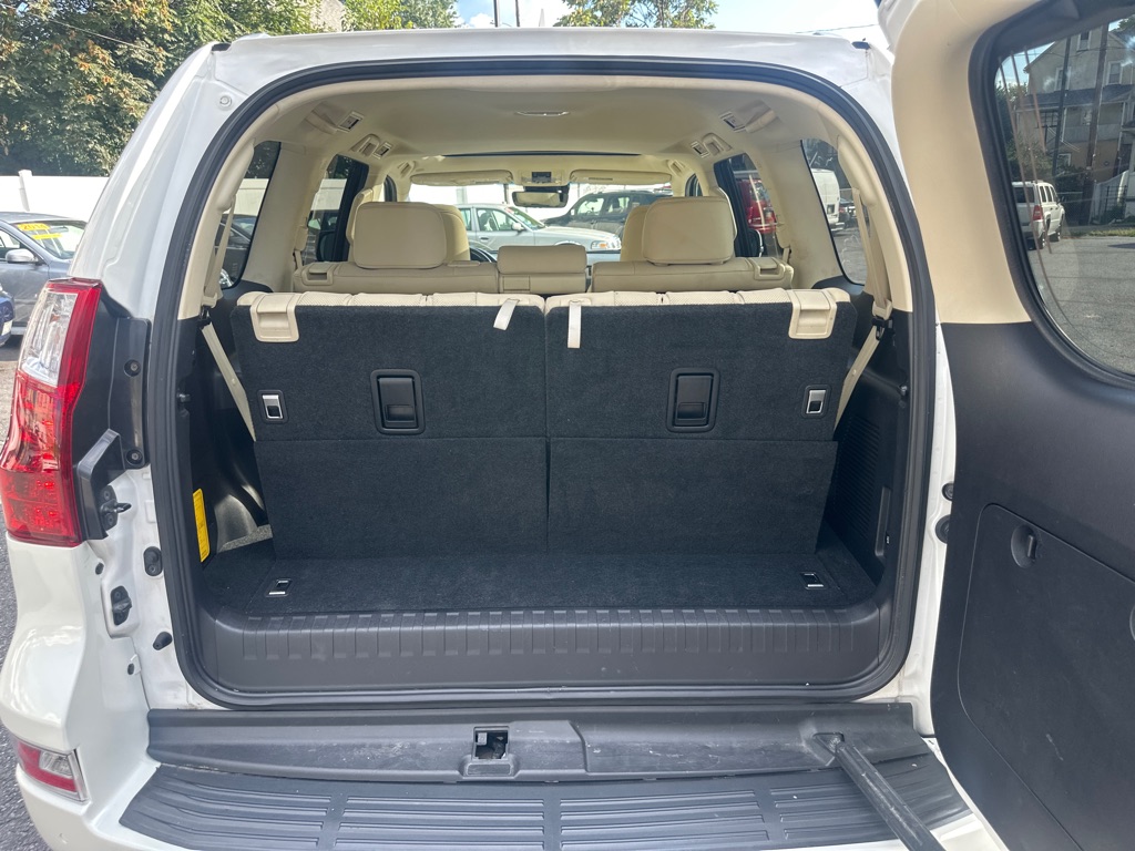 Photo 47 of this LEXUS GX 460