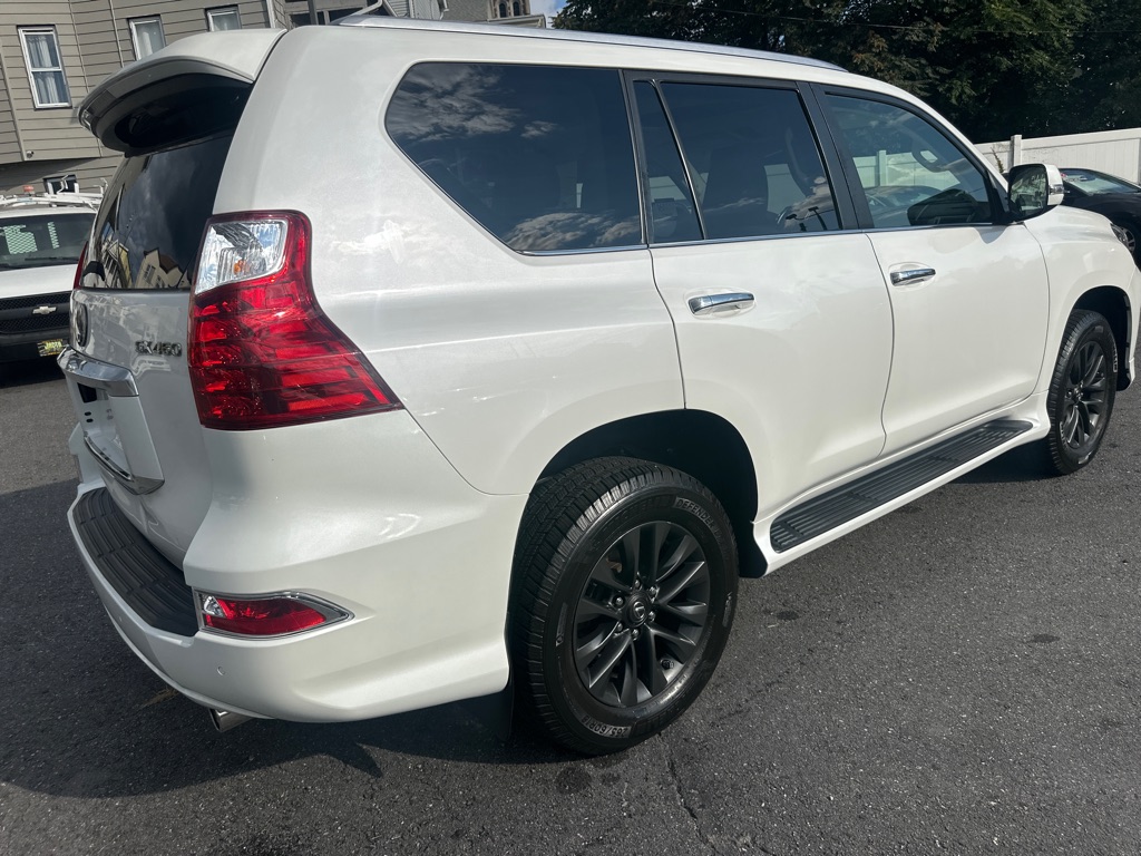 Photo 5 of this LEXUS GX 460