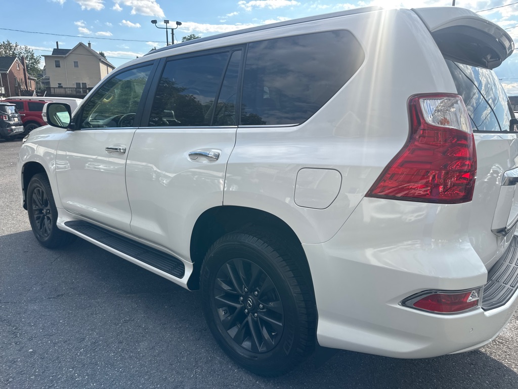 Photo 6 of this LEXUS GX 460