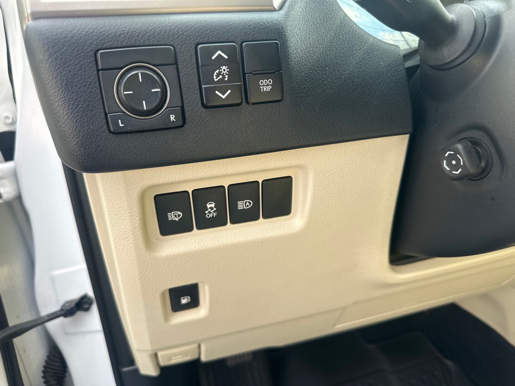Photo 26 of this LEXUS GX 460