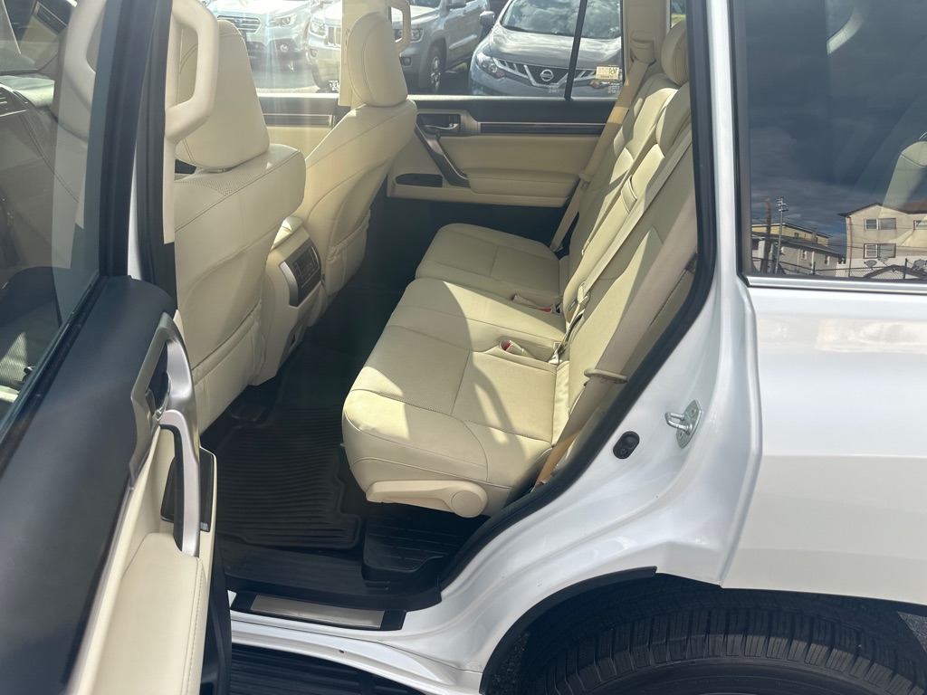 Photo 14 of this LEXUS GX 460