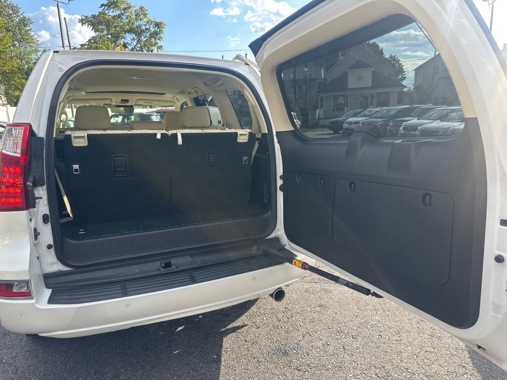 Photo 46 of this LEXUS GX 460