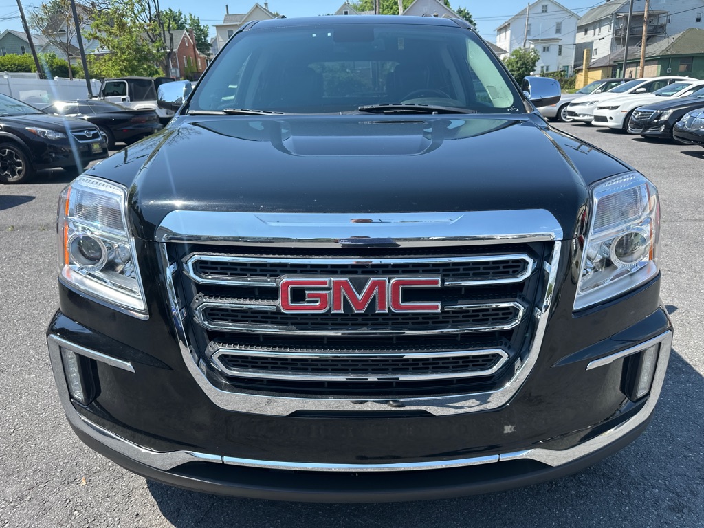 Photo 8 of this GMC TERRAIN SLT