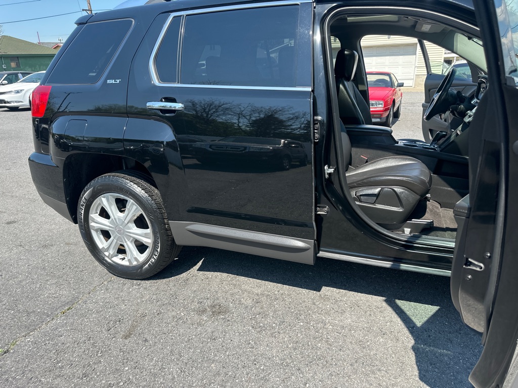 Photo 36 of this GMC TERRAIN SLT