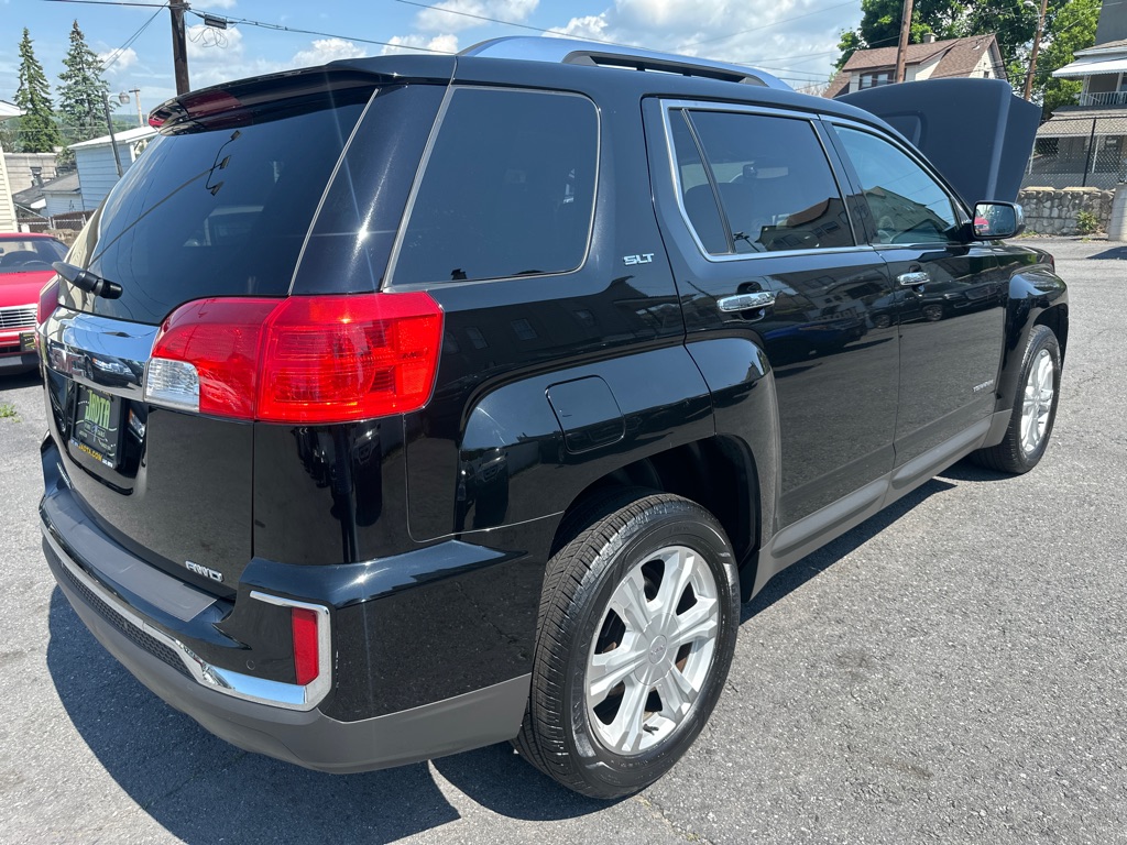 Photo 61 of this GMC TERRAIN SLT