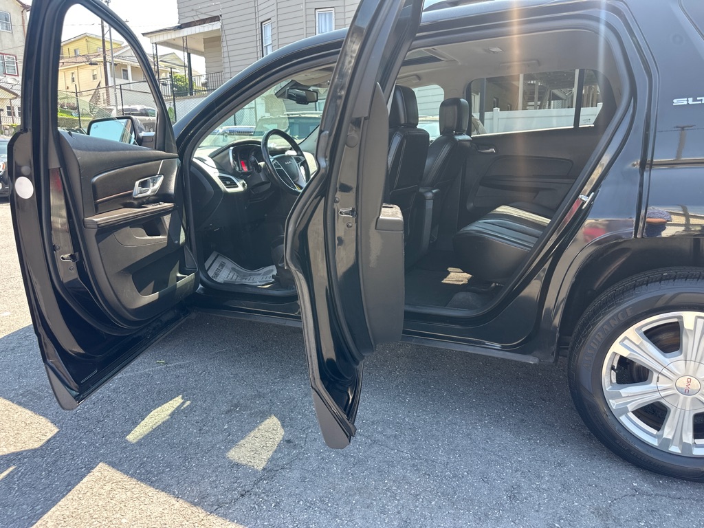 Photo 12 of this GMC TERRAIN SLT