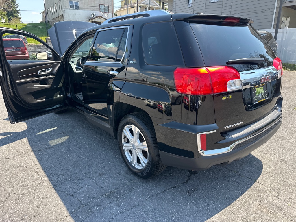 Photo 63 of this GMC TERRAIN SLT