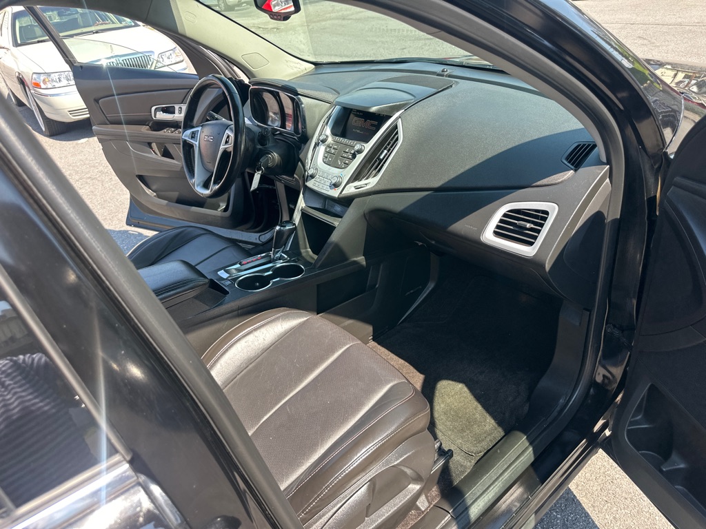 Photo 35 of this GMC TERRAIN SLT