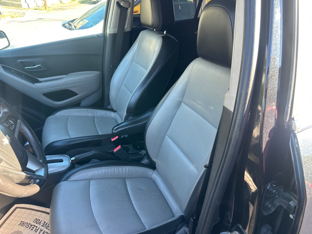 Photo 7 of this CHEVROLET TRAX LTZ AWD