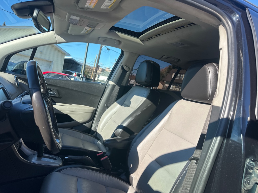 Photo 8 of this CHEVROLET TRAX LTZ AWD