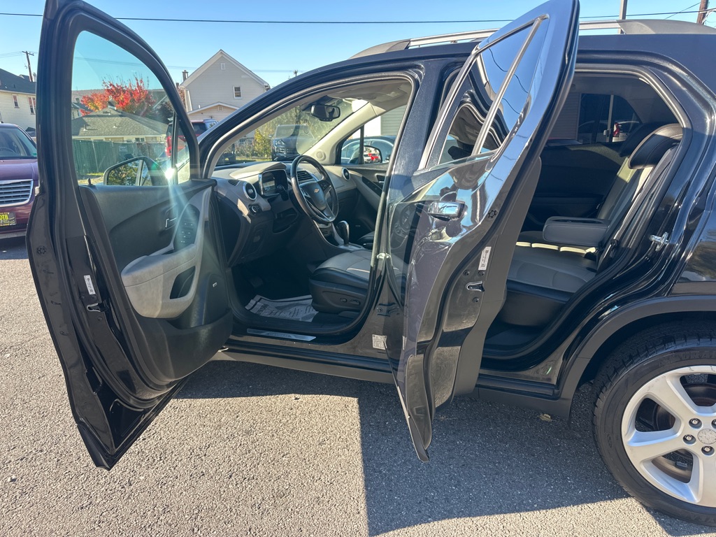 Photo 13 of this CHEVROLET TRAX LTZ AWD