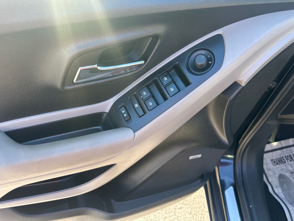 Photo 50 of this CHEVROLET TRAX LTZ AWD