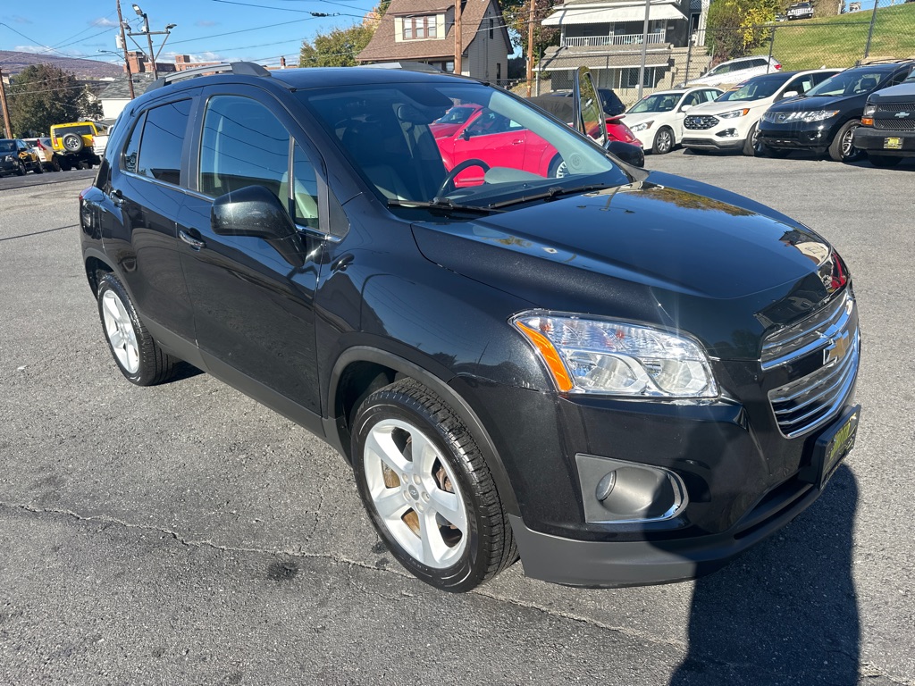 Photo 3 of this CHEVROLET TRAX LTZ AWD
