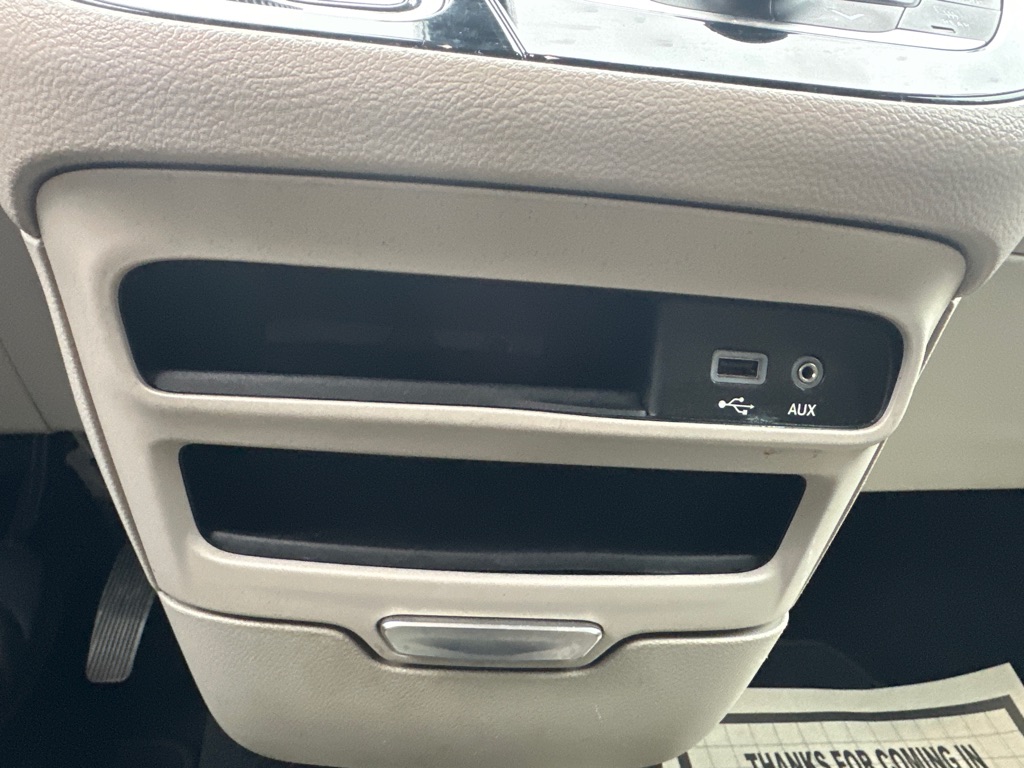 Photo 45 of this CHRYSLER PACIFICA