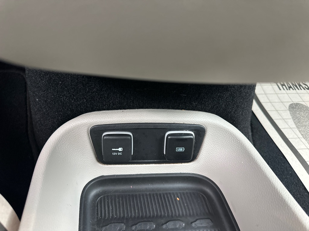 Photo 43 of this CHRYSLER PACIFICA