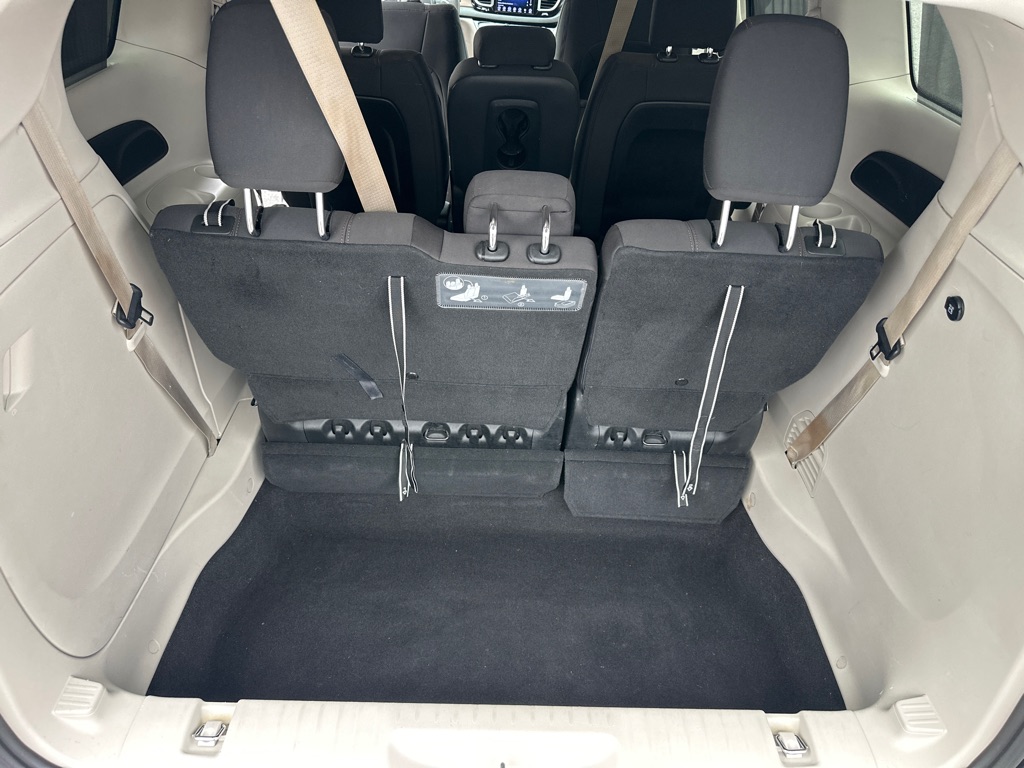 Photo 51 of this CHRYSLER PACIFICA