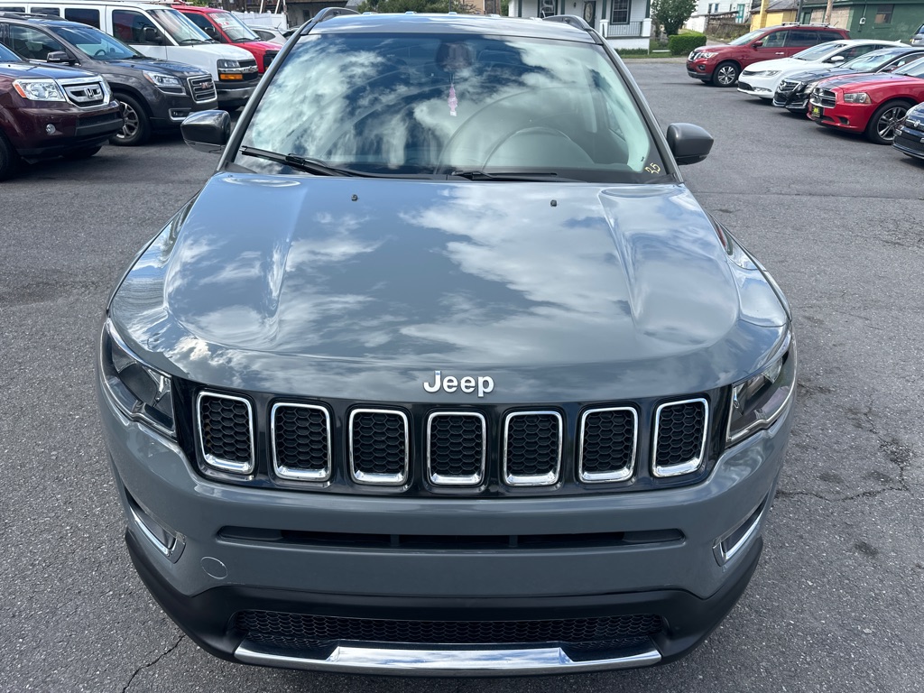 Photo 10 of this JEEP COMPASS