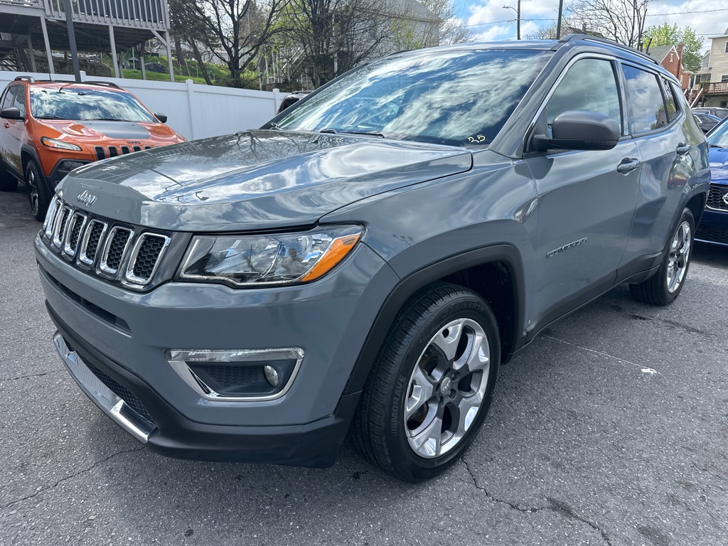 Photo 8 of this JEEP COMPASS