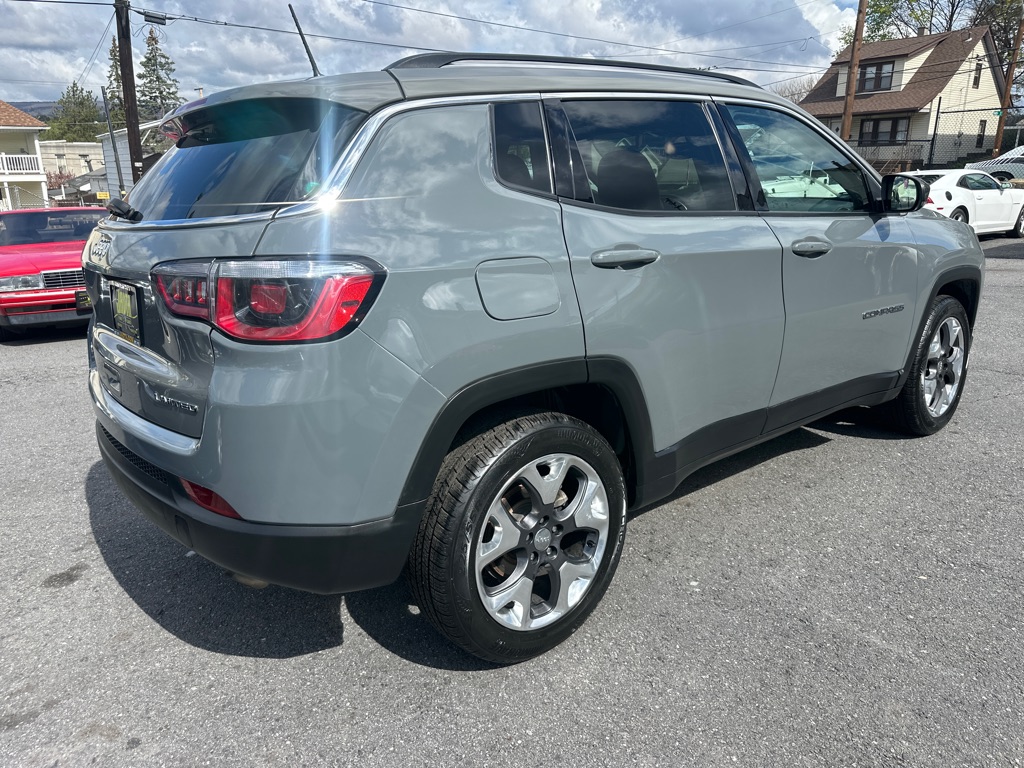 Photo 4 of this JEEP COMPASS