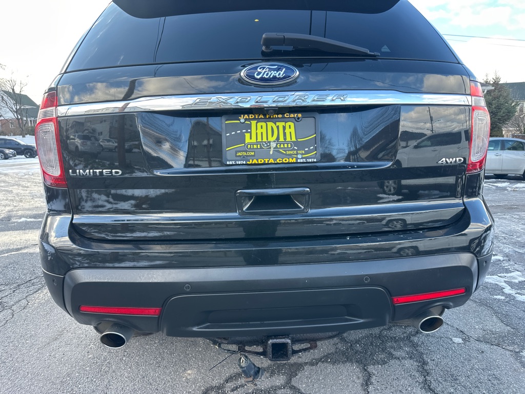 Photo 42 of this FORD EXPLORER LMTD
