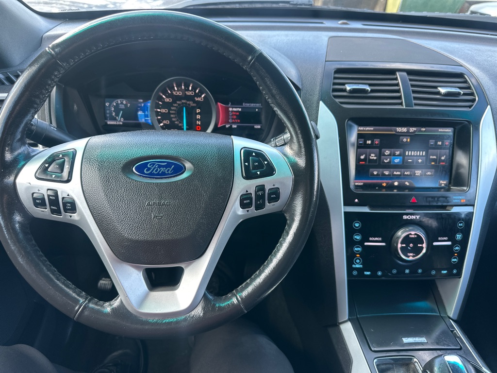 Photo 65 of this FORD EXPLORER LMTD